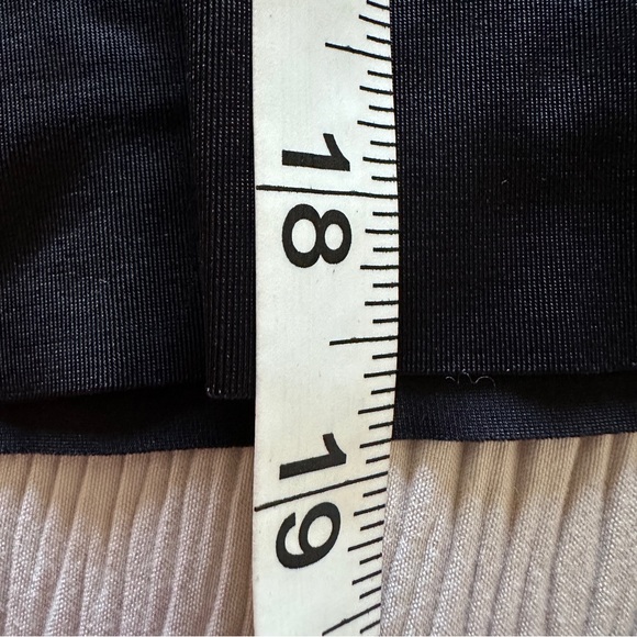 Spanx Assets by Sara Blakely Black Half Slip Shapewear Size S - Picture 6 of 6